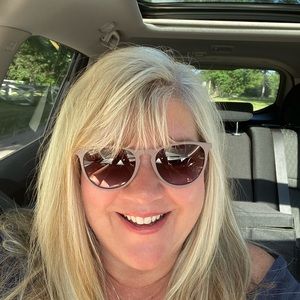 Meet your Posher, Shelly